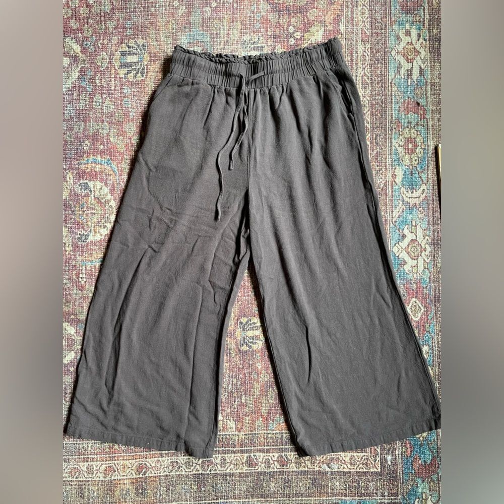 Women’s large Gray Wide-Leg cropped flowy linen rayon blend Pants